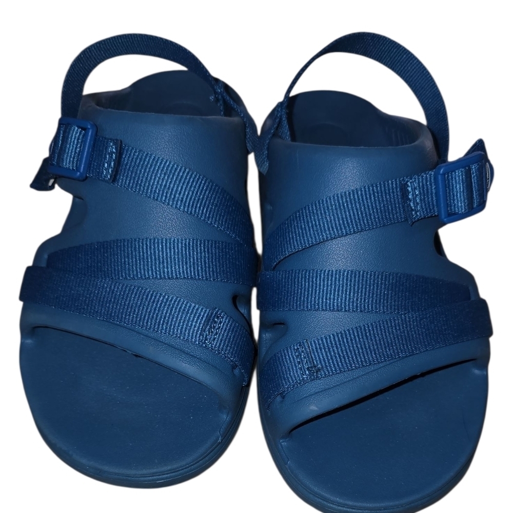 Chaco Youth Size 4.5 Deep Blue Sandals